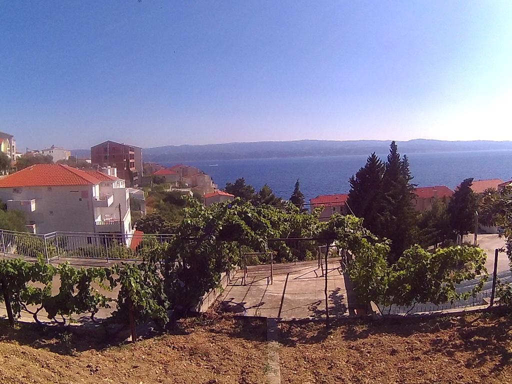 Apartments Ivana I Darko Omis Bagian luar foto