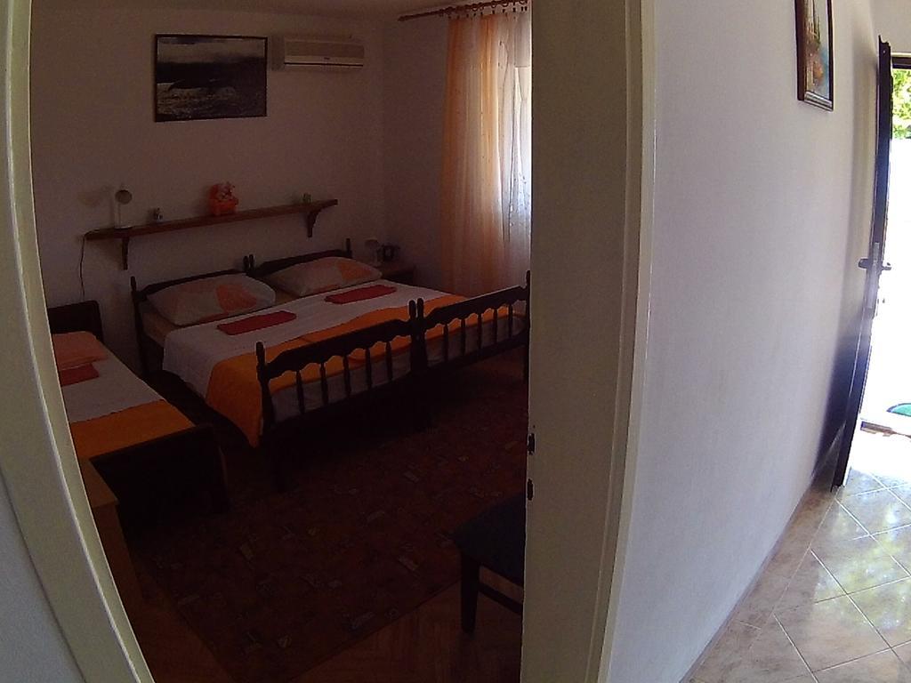 Apartments Ivana I Darko Omis Bagian luar foto
