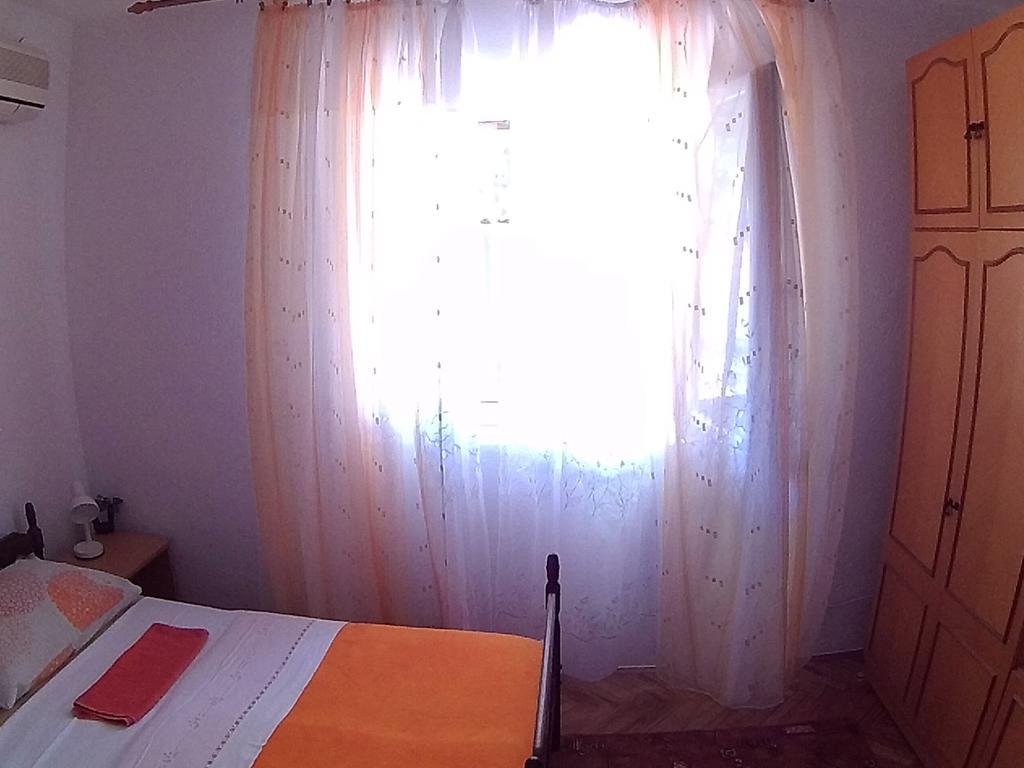 Apartments Ivana I Darko Omis Bagian luar foto