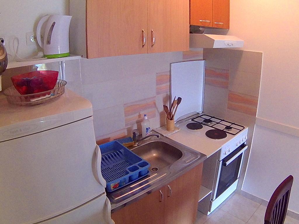 Apartments Ivana I Darko Omis Bagian luar foto