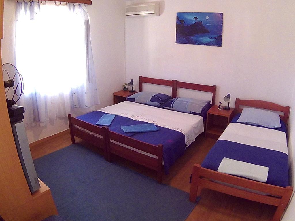Apartments Ivana I Darko Omis Bagian luar foto